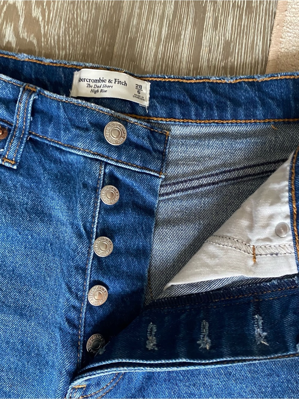 Abercrombie & Fitch High-Rise (Dad Short - Curve Love)
